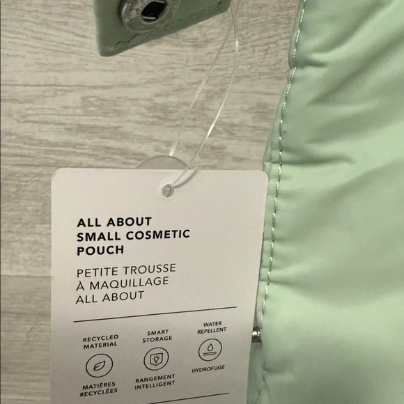 Athleta All About Small Cosmetic Pouch - Picture 5 of 5